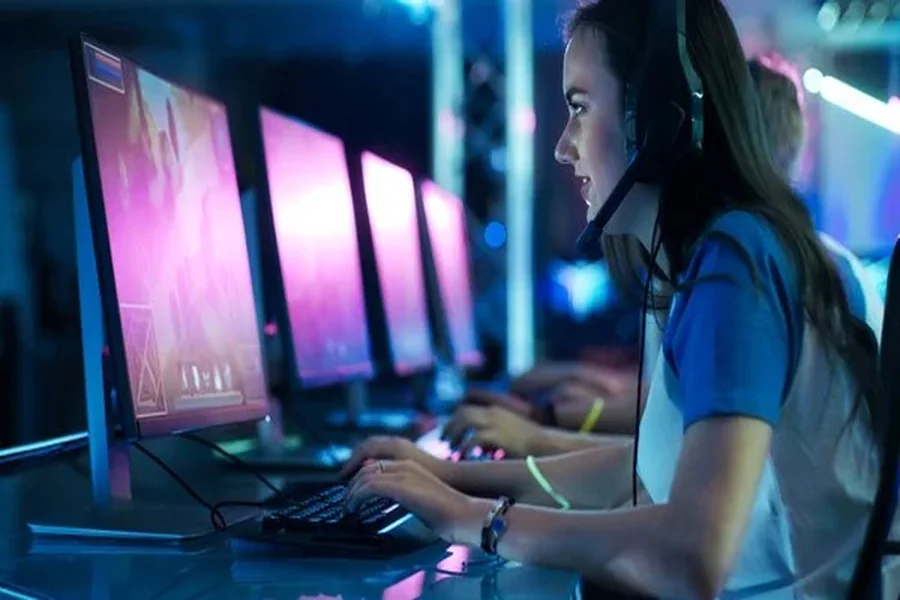 How to Improve Your Skills in Competitive Online Games Games